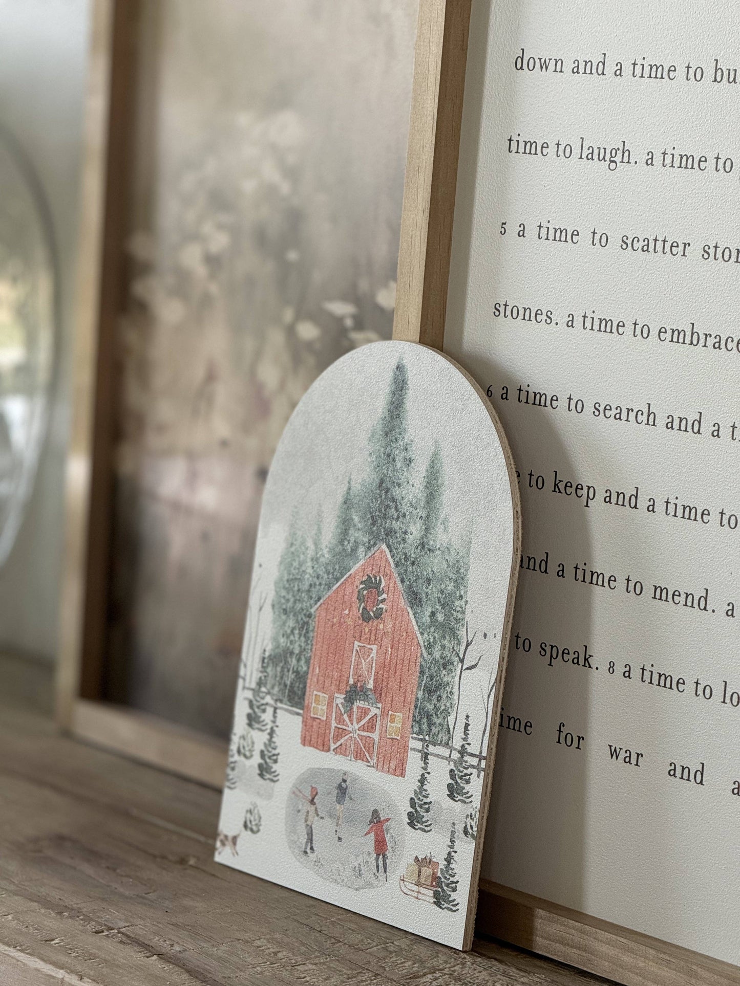 Large Winter Barn Scene, Arch | Christmas Decor: 7x10"