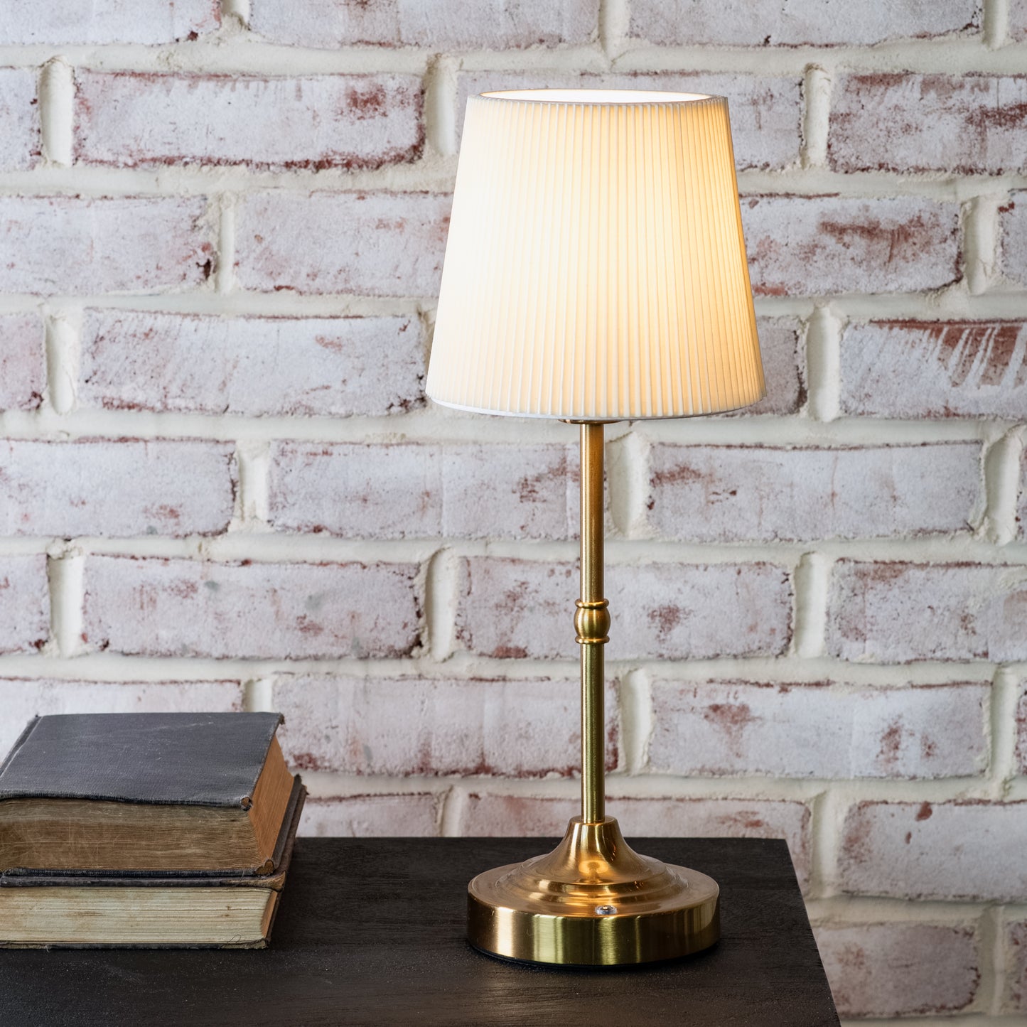 15.75” Rechargeable Gold Lamp