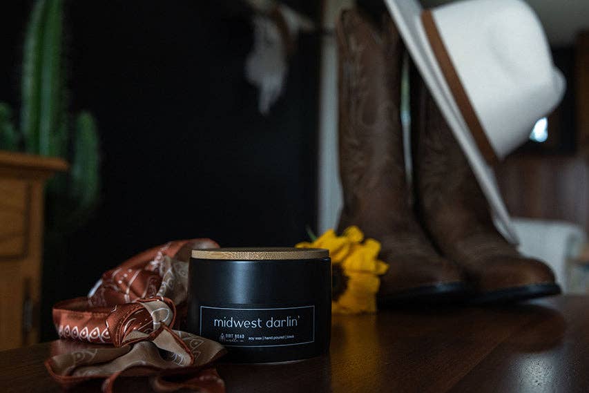 Midwest Darlin' Candle: 12 oz