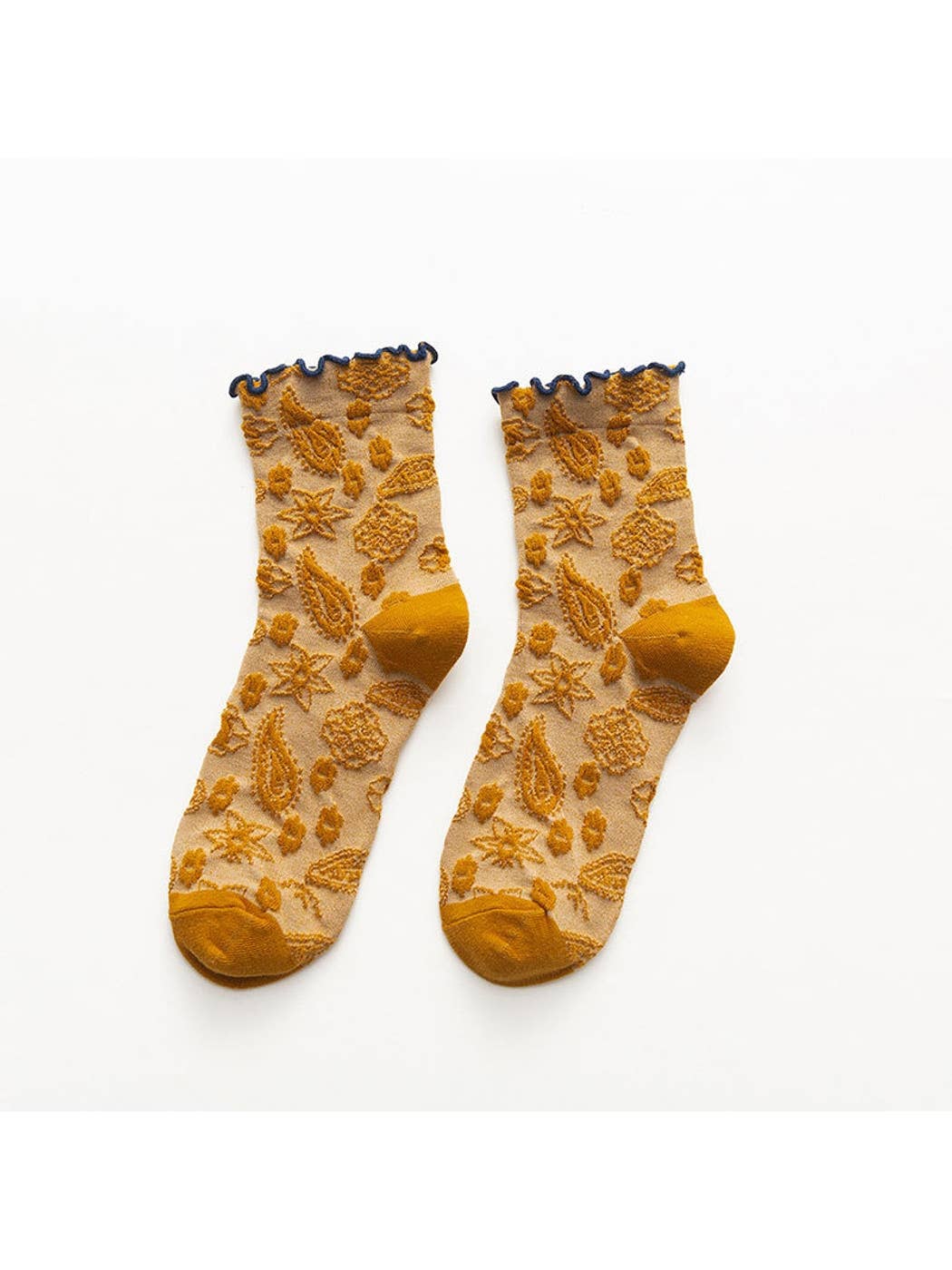 Scalloped Trim Floral Pattern Crew Socks: Yellow