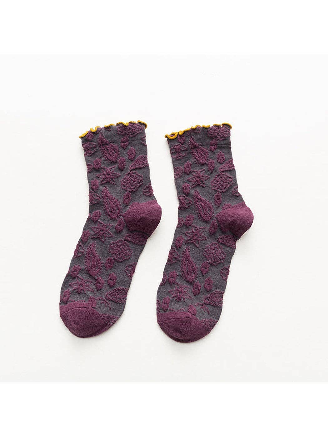 Scalloped Trim Floral Pattern Crew Socks: Purple