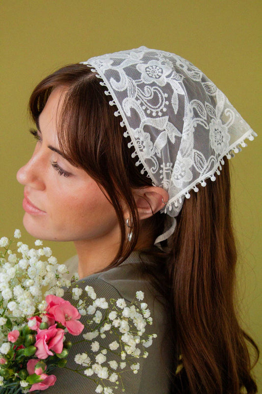 White Lace Tie Bandana