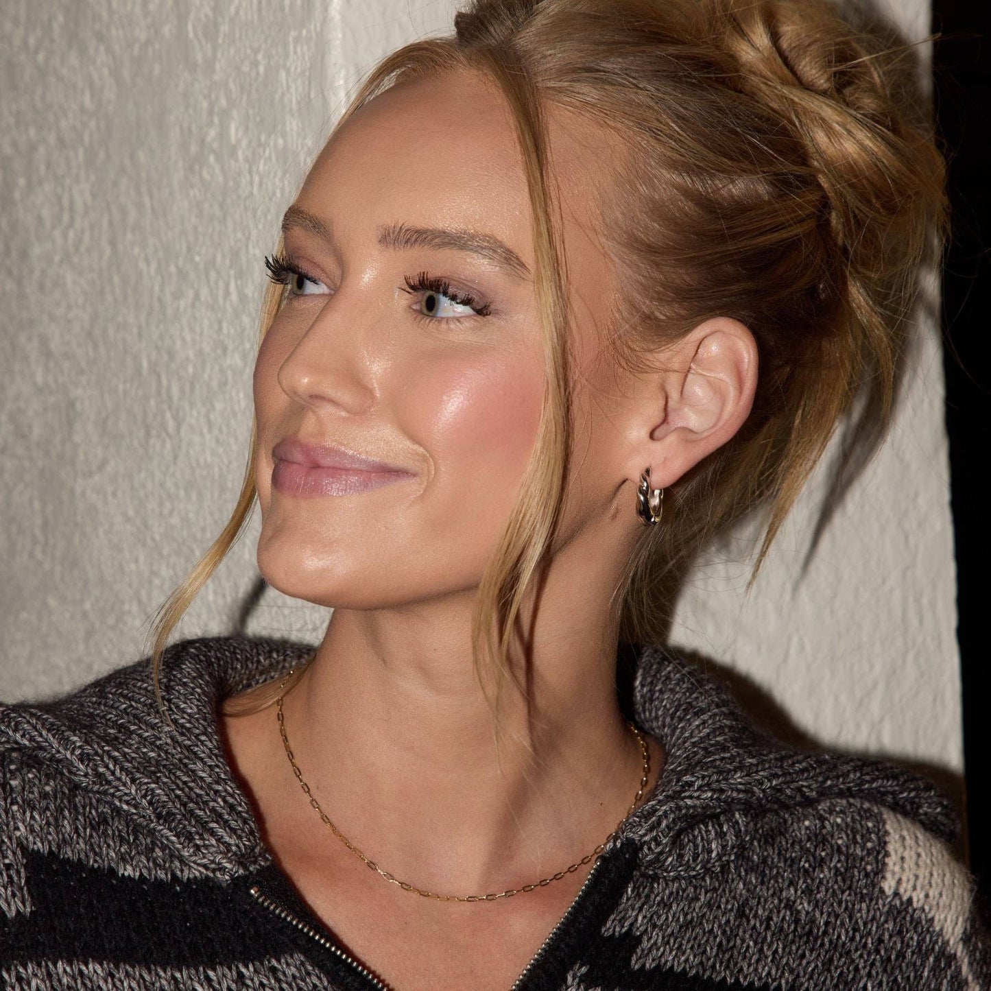 Silver Wide Twist Hoops: Silver