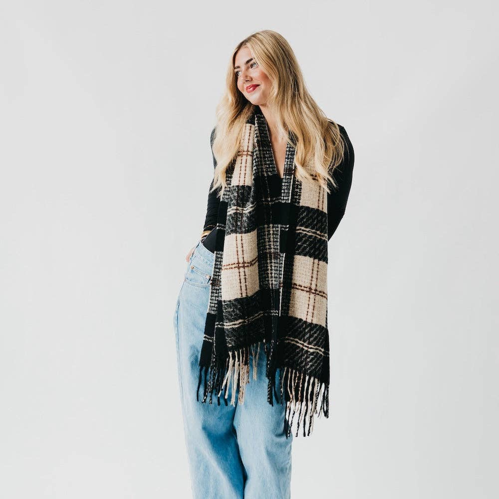 Penny Plaid Fringe Scarf: Black